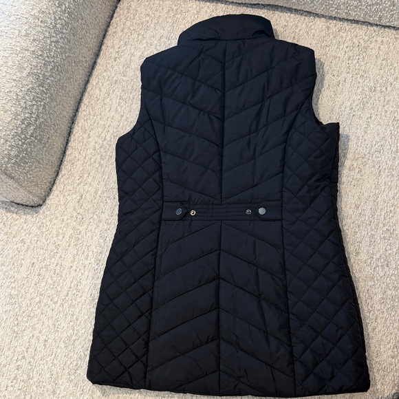 Weatherproof Women's Quilted Black Vest - Picture 4 of 5